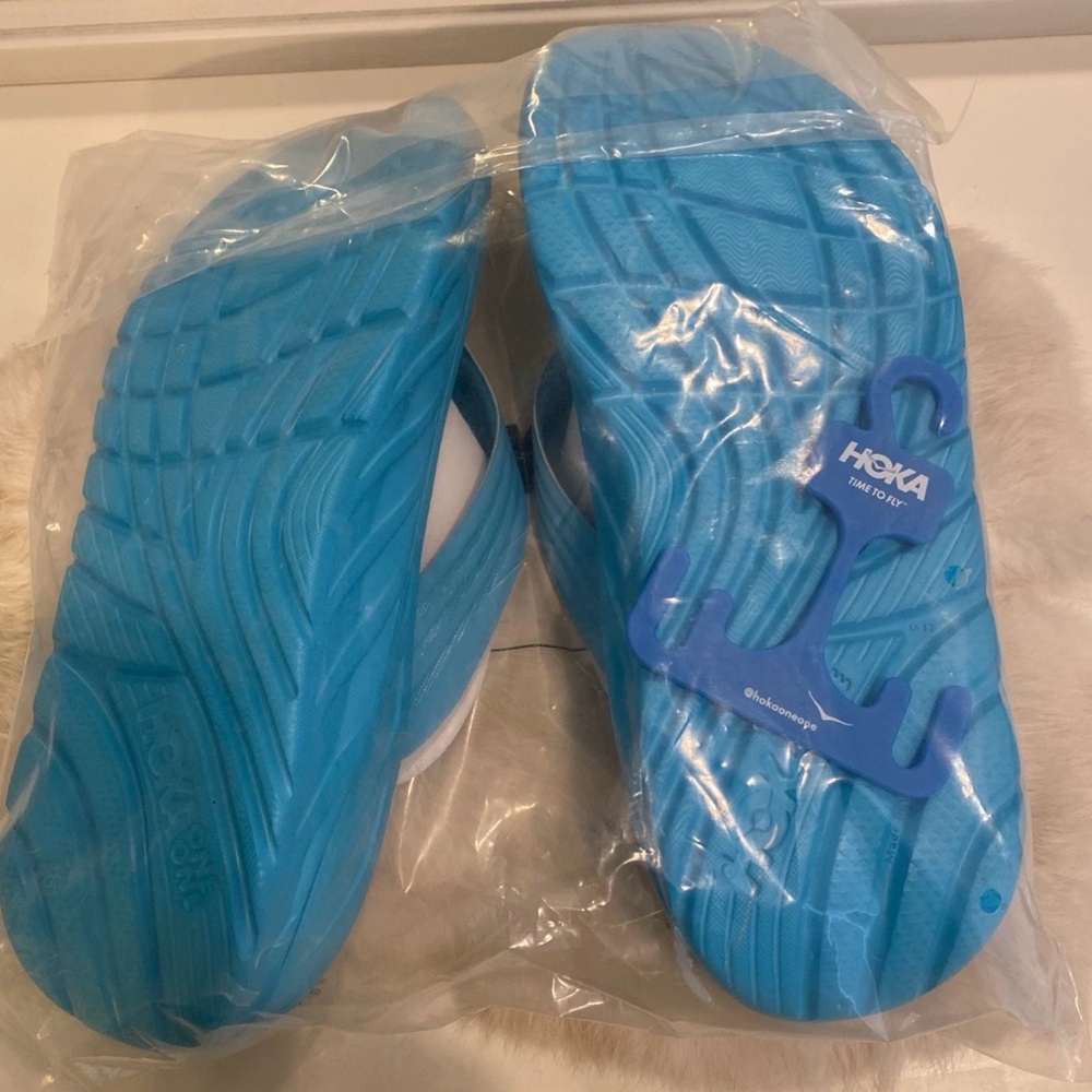 NWT Men’s Size 12 Hoka One Ora Recovery Flip Flop  Blue/Bellwether Blue - Picture 3 of 4
